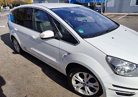 Ford S-Max 2.2 TDCi DPF Titanium X