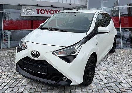 Toyota Aygo 1.0 x-play TeamD Top gebrauchter Kleinwagen