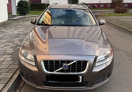 Volvo V70 2.0 Momentum
