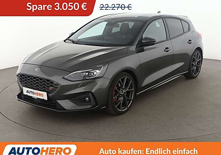 Ford Focus 2.3 EcoBoost ST *NAVI*LED*CAM*SHZ*LHZ*ACC*ALU*