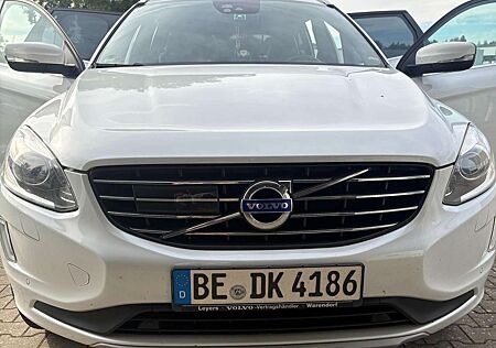 Volvo XC 60 XC60 XC60 D5 AWD Geartronic Summum