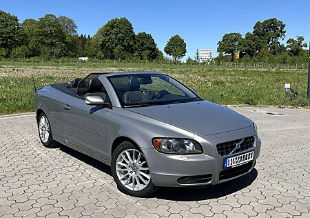 Volvo C70 C70 2.4 Momentum