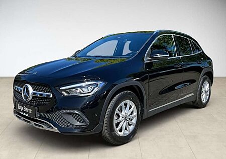 Mercedes-Benz GLA 200 Progressive PDC SHZ LED ACC SpurH AUT