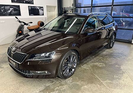 Skoda Superb Combi 2.0 TDI DSG Style 4x4+STHZ+ACC+AHK