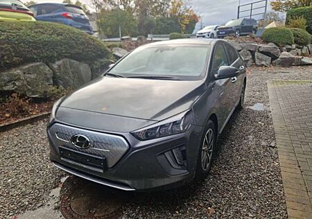Hyundai Ioniq gebraucht kaufen Hyundai Ioniq Facelift (MJ22) Elektro STYLE-Paket