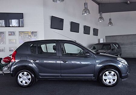 Dacia Sandero ! Klimaanlage ! Allwetterreifen ! TÜV 11/2027 !