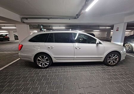 Skoda Superb 2.0 TDI Elegance