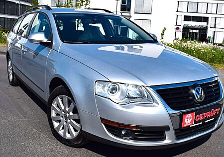 VW Passat Variant Volkswagen 8-Fachbereift,Guter Zustand