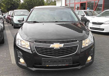 Chevrolet Cruze Cruze Diesel 2.0TD Automatik.VOLLAUSTATUNG.TÜV NEU