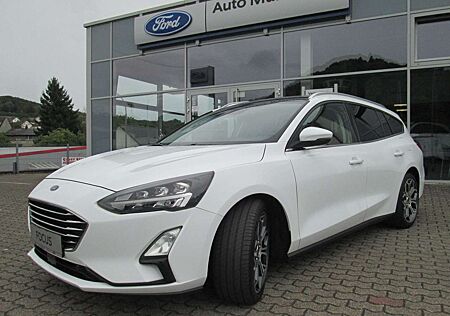 Ford Focus Turnier Titanium X