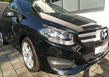 Mercedes-Benz B 180 Urban Style Edition (246.242)