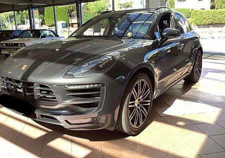 Porsche Macan GTS Sport Design Pano Bose PDLS StandHz