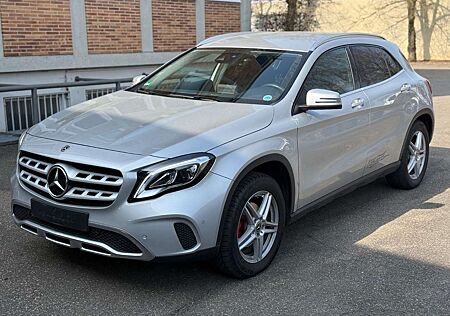 Mercedes-Benz GLA 180 Urban Business Off-Road LED Finanz.4,69%