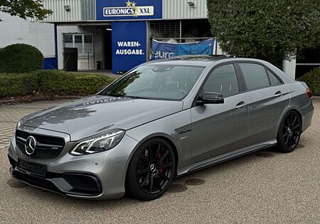 Mercedes-Benz E 63 AMG S 4Matic Voll B&0 360° Distronic