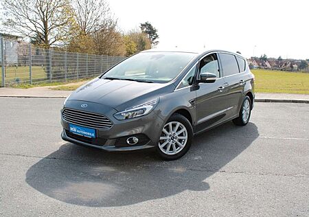 Ford S-Max Titanium 7-Sitzer Tempo Navi LED PDC 17"