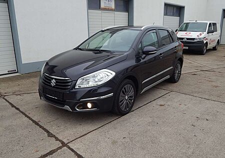 Suzuki SX4 S-Cross Comfort 4x4*2.HAND*LEDER*NAVI*XENON*LM*DACH*SITZH*