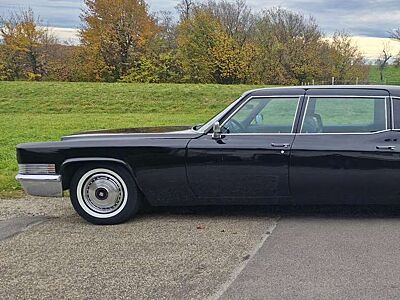 Cadillac Fleetwood Long Version