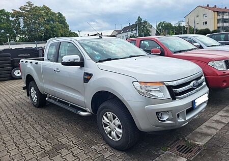 Ford Ranger XLT Extrakabine 4x4 **nur 119 Tkm/Scheckheftgepf*