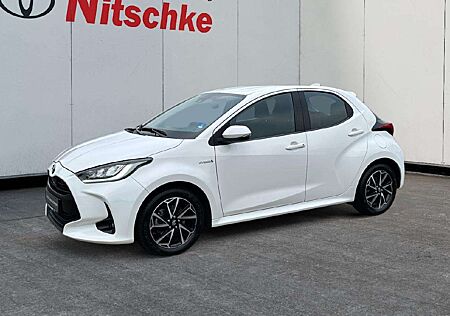 Toyota Yaris Hybrid Club