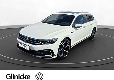 VW Passat Variant Volkswagen 1.4 eTSI DSG R-Line Navi AHK Pano