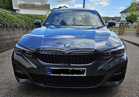 BMW 330i 330 aut.M-Sport