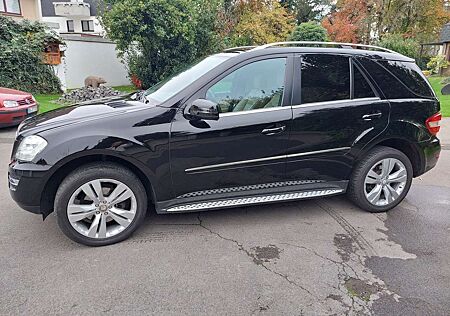 Mercedes-Benz ML 350 CDI 4Matic 7G-TRONIC DPF Grand Edition