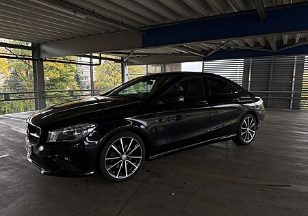 Mercedes-Benz CLA 180 Urban- Night Paket - Bi-Xenon