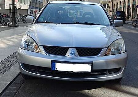 Mitsubishi Lancer 1.6 Comfort