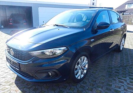 Fiat Tipo Street Sitzheiz.PDC Navi Klimatronic