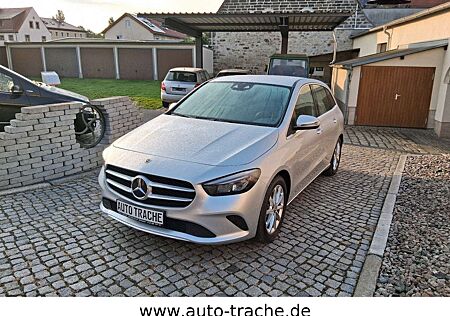 Mercedes-Benz B 200 Navi LED AHK DAB PDC SH
