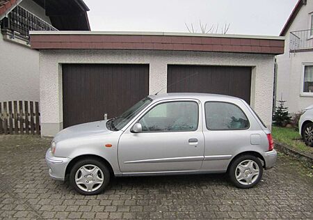 Nissan Micra 1.0 Comfort Topic Automatik II.H./Klima!!!