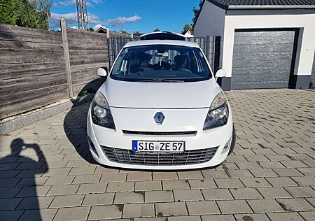 Renault Grand Scenic dCi 130 FAP Dynamique 7Sitzer
