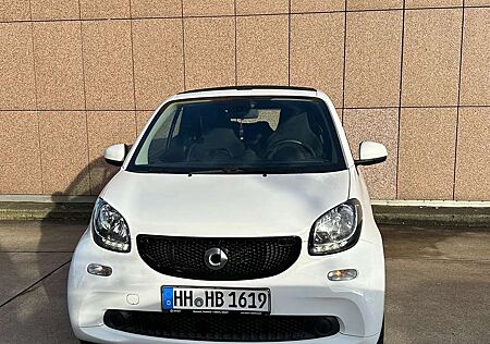 Smart ForTwo Cabrio Perfect- Navi- Sitzhzg- Tempomat