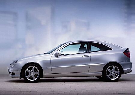 Mercedes-Benz C 220 CDI Sportcoupe !! Original 16.000 km, 1. Hand !!