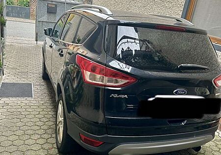 Ford Kuga 1.6 EcoBoost 2x4 Titanium