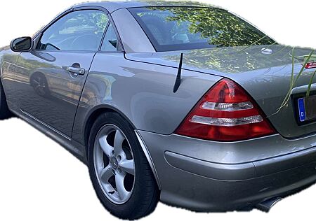 Mercedes-Benz SLK 320