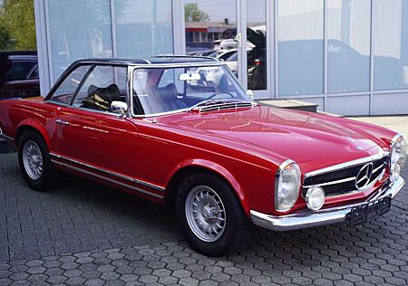 Mercedes-Benz 230 SL Pagode