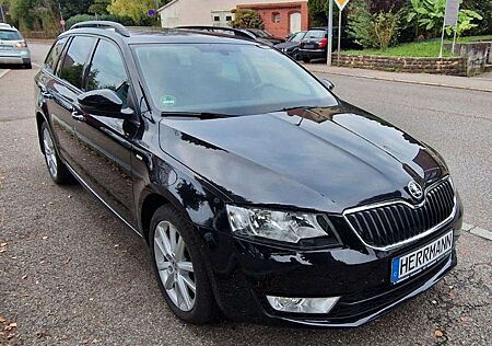 Skoda Octavia Combi Ambition Ahk Kamera Navi usw.