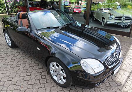 Mercedes-Benz SLK 200 *Designo*komplette Historie*HU a.W. neu*Leder*SHZ*