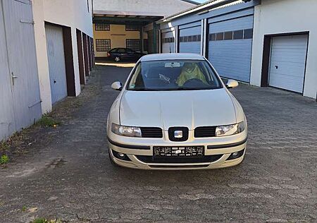 Seat Leon 1.6 16V Stella