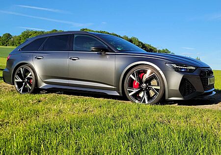 Audi RS6 /PANO/B&O/SPORTABGAS/AHK/22"/KAMERA/LASER