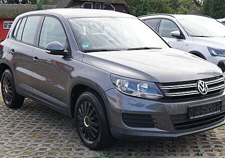 VW Tiguan Volkswagen SHZ+Tempomat+AHK+Navi+PDC+Wenig KM