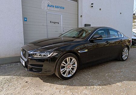 Jaguar XE 2.0T /Automatik/Leder/Navi/Xenon/AHK/Meridian