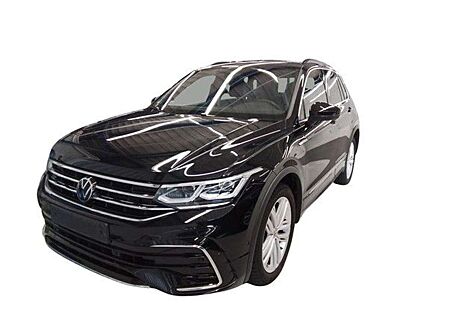 VW Tiguan Volkswagen R-Line 2.0 TDI 200 PS DSG 4M Leder/AHK/DCC/Pano/SH