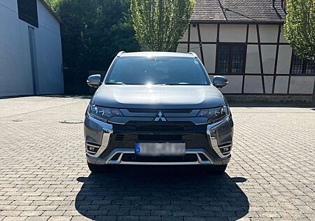 Mitsubishi Outlander 2.4 4WD Plug-In Hybrid Spirit+