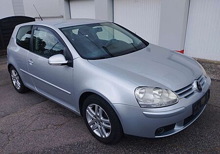 VW Golf Volkswagen LPG-GAS+STANDHZG. - 2.HAND/GARAGE - fast wie neu