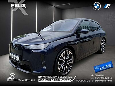BMW iX xDrive45 M SPORTPAKET PRO+23"ALU+AHK+AUTOBAHNASSIS