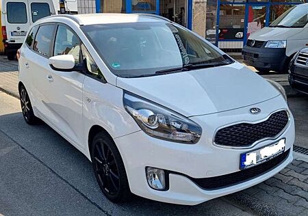 Kia Carens 1.6 GDI Attract 1 Hand AHK 7 Sitzer