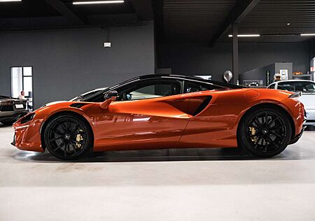 McLaren Artura -Lift-Tech.Pack-Prac.Pack-B&W-Steuer!