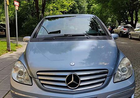 Mercedes-Benz B 200 Autotronic